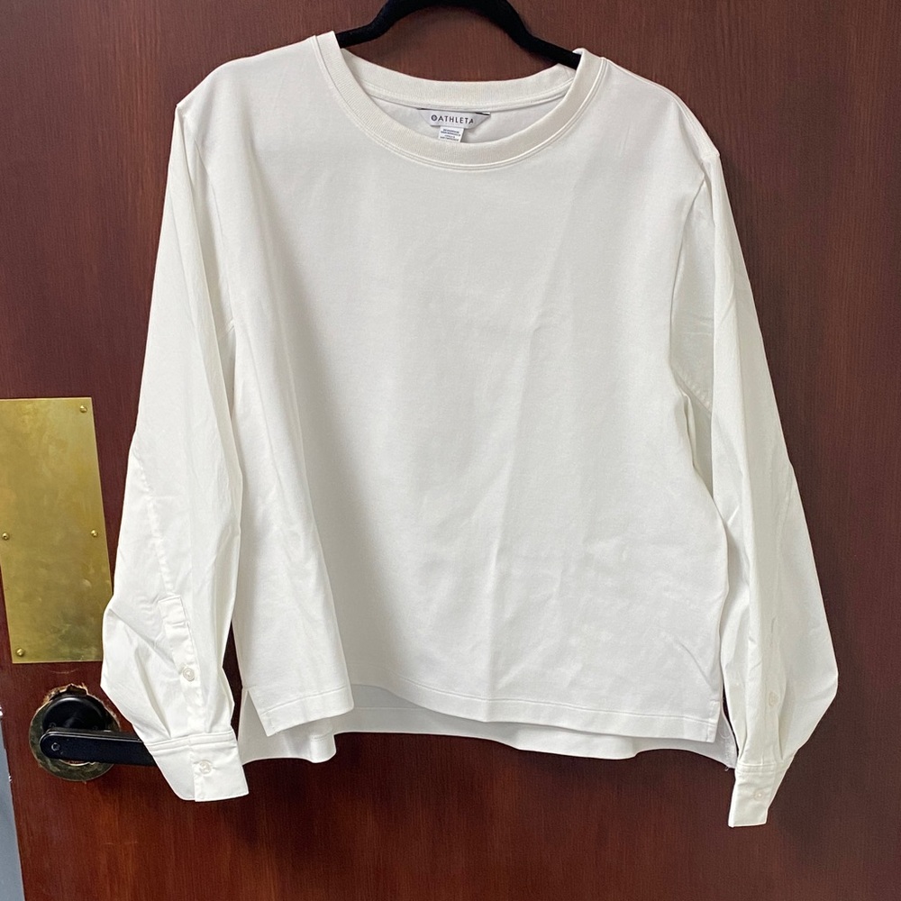 Athleta Cream Long Sleeve Sweatshirt